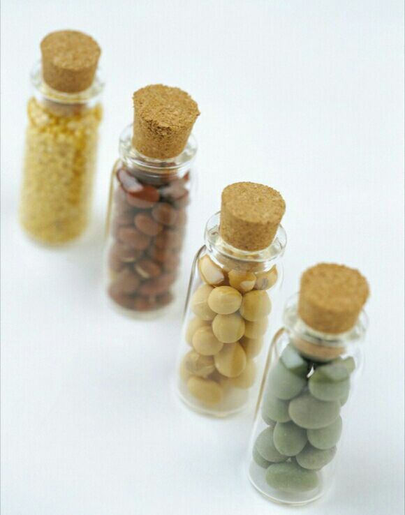 Inteliģenta vadība SUS304 Economy Automātiska maza apaļa pudeles flakonu marķēšanas mašīna