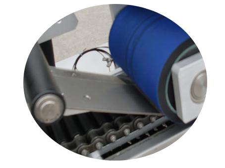 10 ml maza pudeles etiķetēšanas mašīna ar sertifikāta divslāņu etiķetes uzlīmi