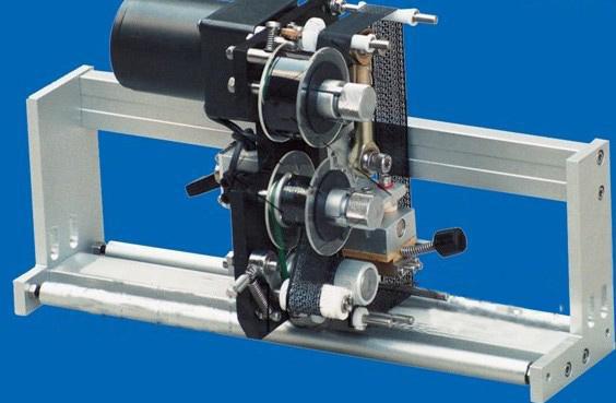 Pašlīmējošās uzlīmes marķēšanas mašīnas krūzes marķēšanas mašīnai ir labi zināms galvenais pārveidotājs