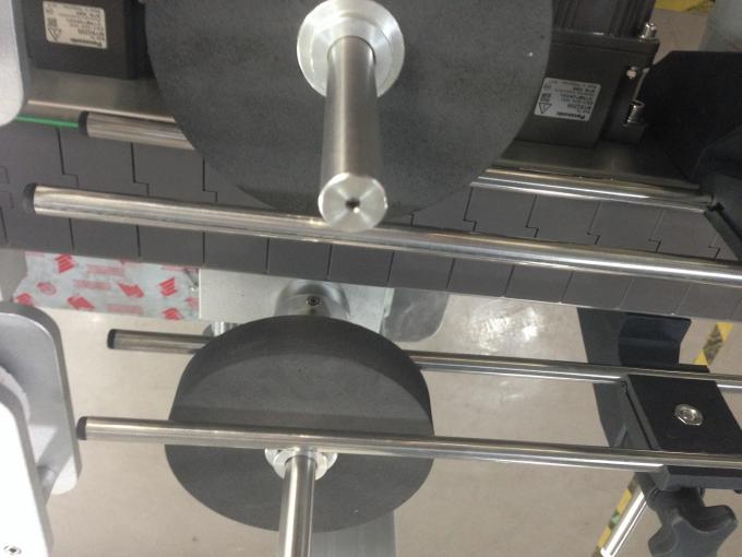 Pudeļu uzlīmju etiķešu uzklāšanas ierīce, uzlīmju etiķešu uzlīmēšanas mašīna